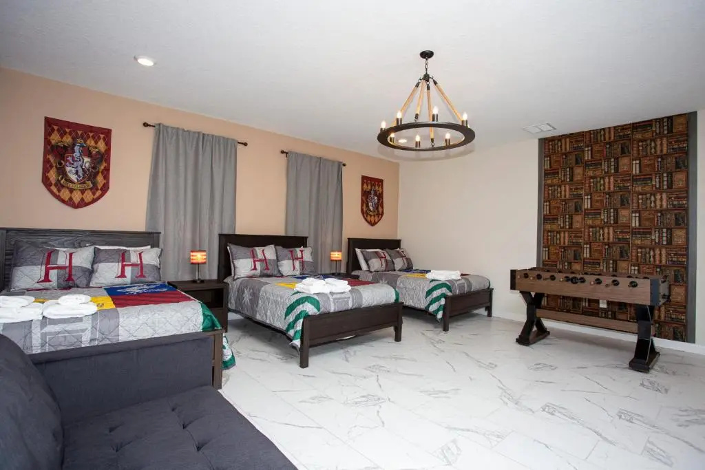 Stunning 8 Bd W/ Pool Close To Disney 2887