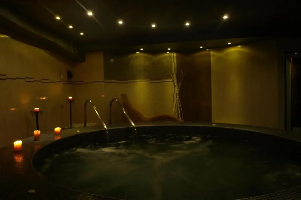 Chateau Rond Boutique Hotel & Spa