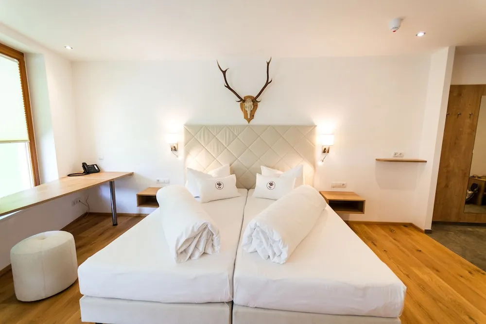 Aktiv Hotel Zur Rose am Brenner