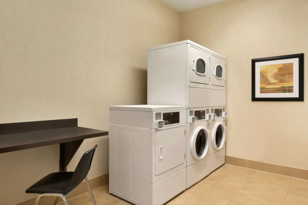 Hampton Inn & Suites Thousand Oaks, CA