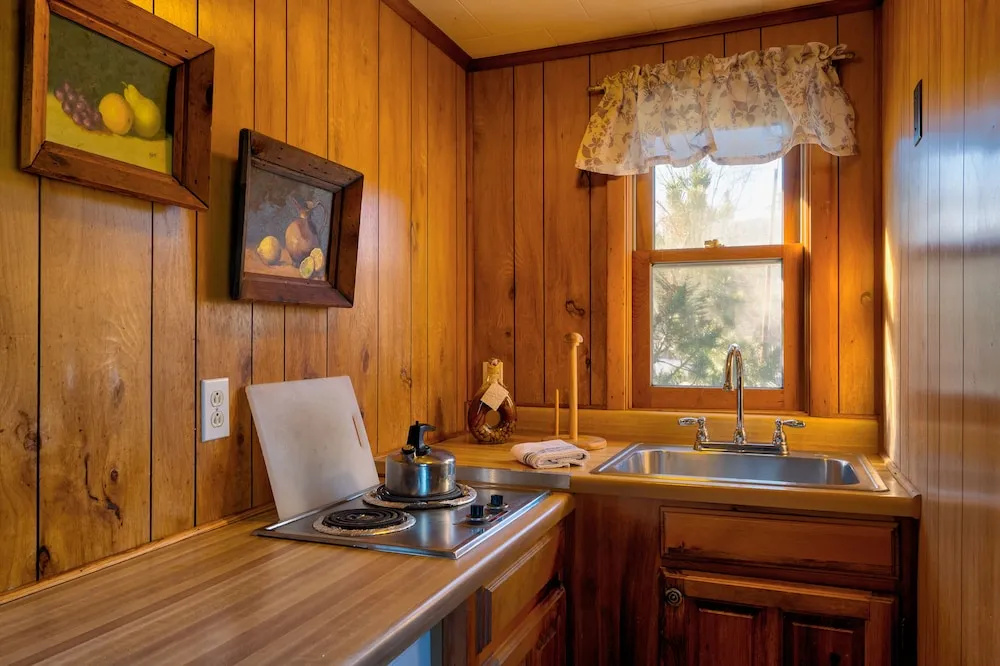 Gale River Motel