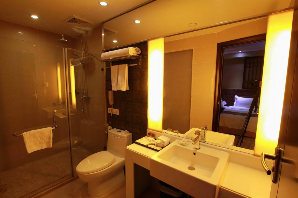 Fortune Hotel