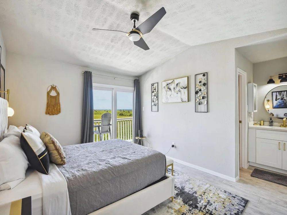 Bougie Beach Bungalow by Ryson Vacation Rentals