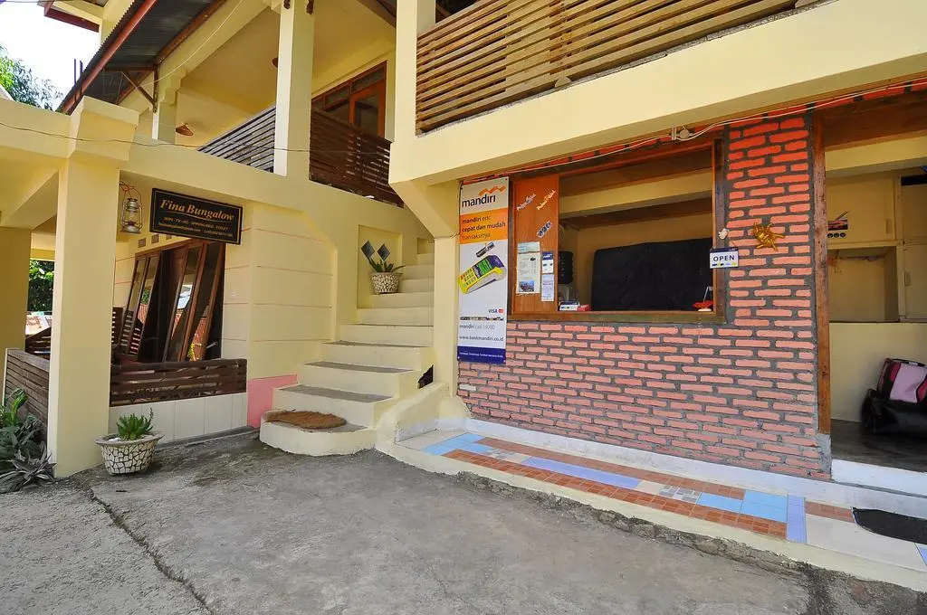 Fina Bungalow 1