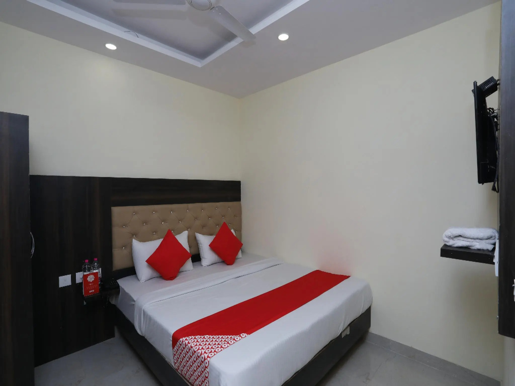 OYO 30462 Hotel Ivy