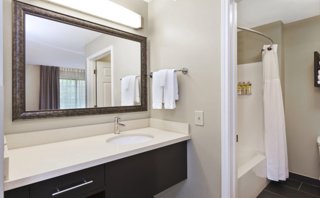 Staybridge Suites Detroit-Utica by IHG