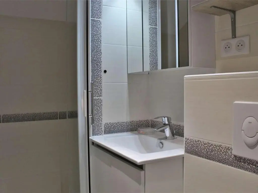 Appartement Risoul, 1 pièce, 6 personnes - FR-1-330-506