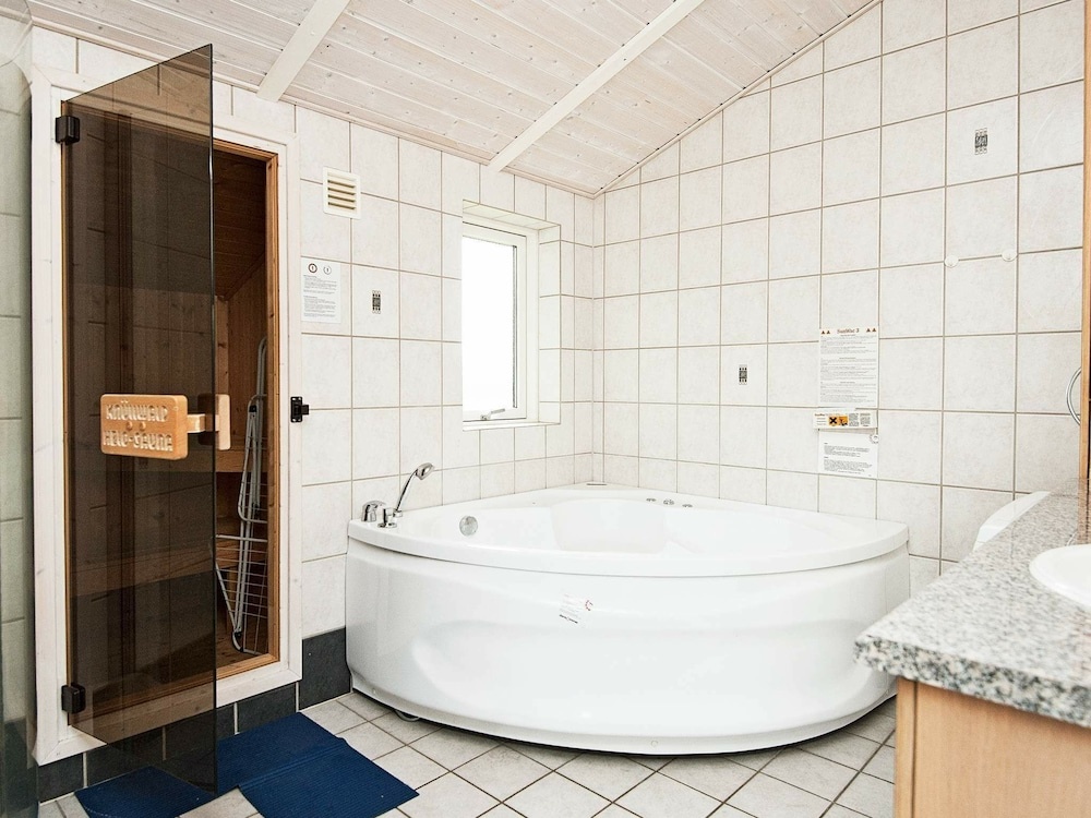 Beautiful Holiday Home Near Juelsminde With Sauna