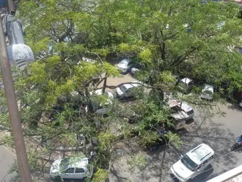 hotel tapti saral