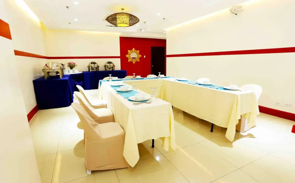 Palm Grass Hotel