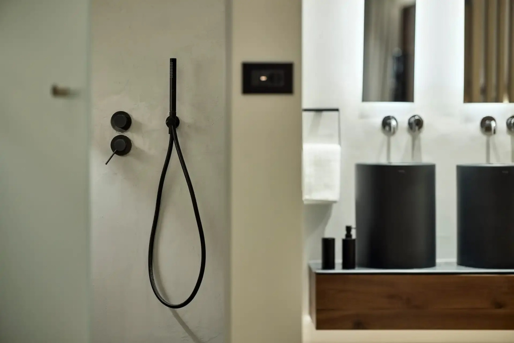 Cama Luxury Suites Kavouri