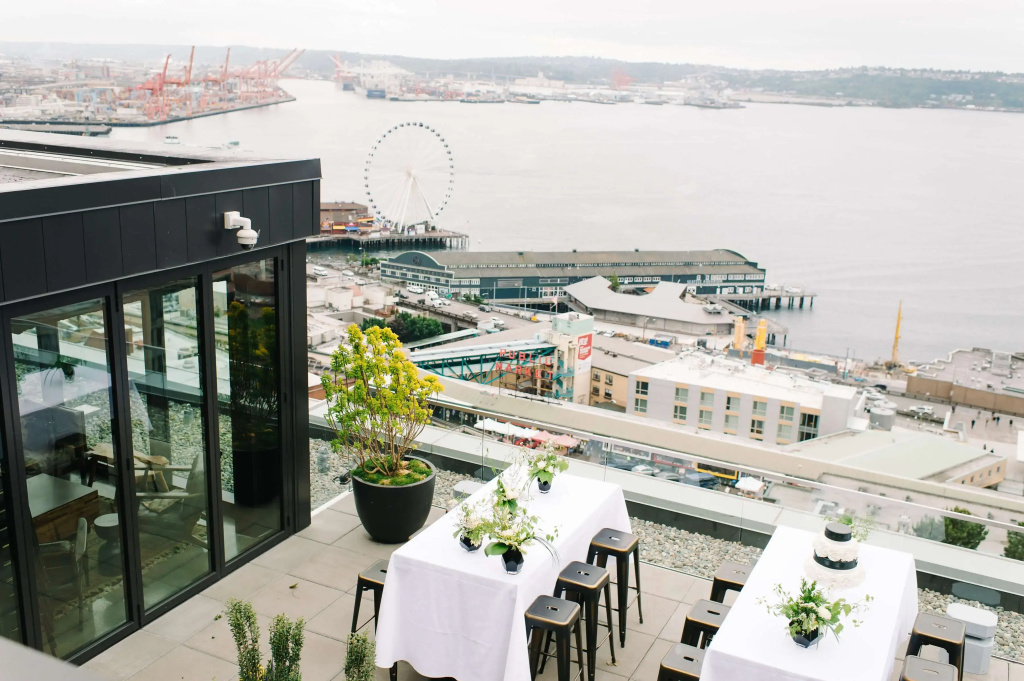 Thompson Seattle, by Hyatt