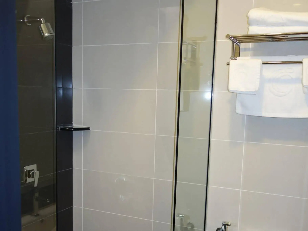 One Avenue Hotel