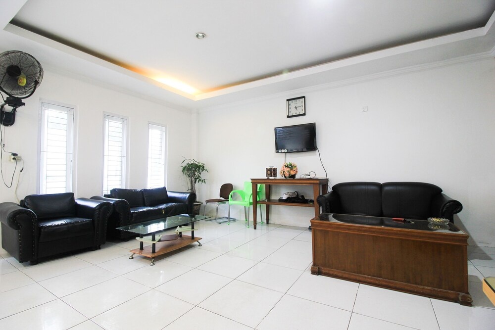 Davonsa Homestay Syariah by OYO Rooms