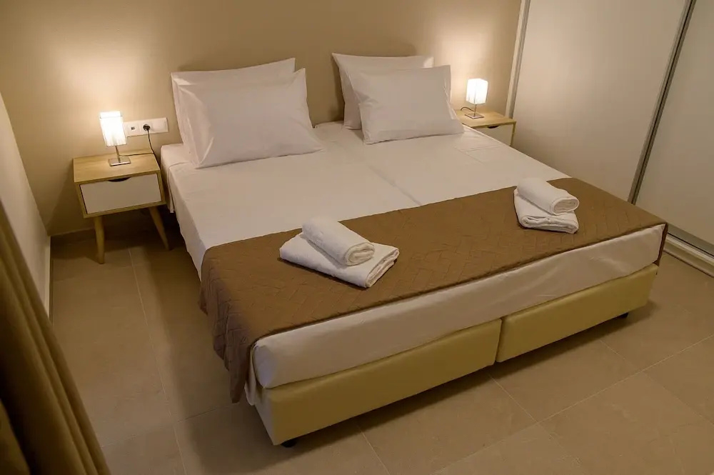 Uni Island - City Center Suites