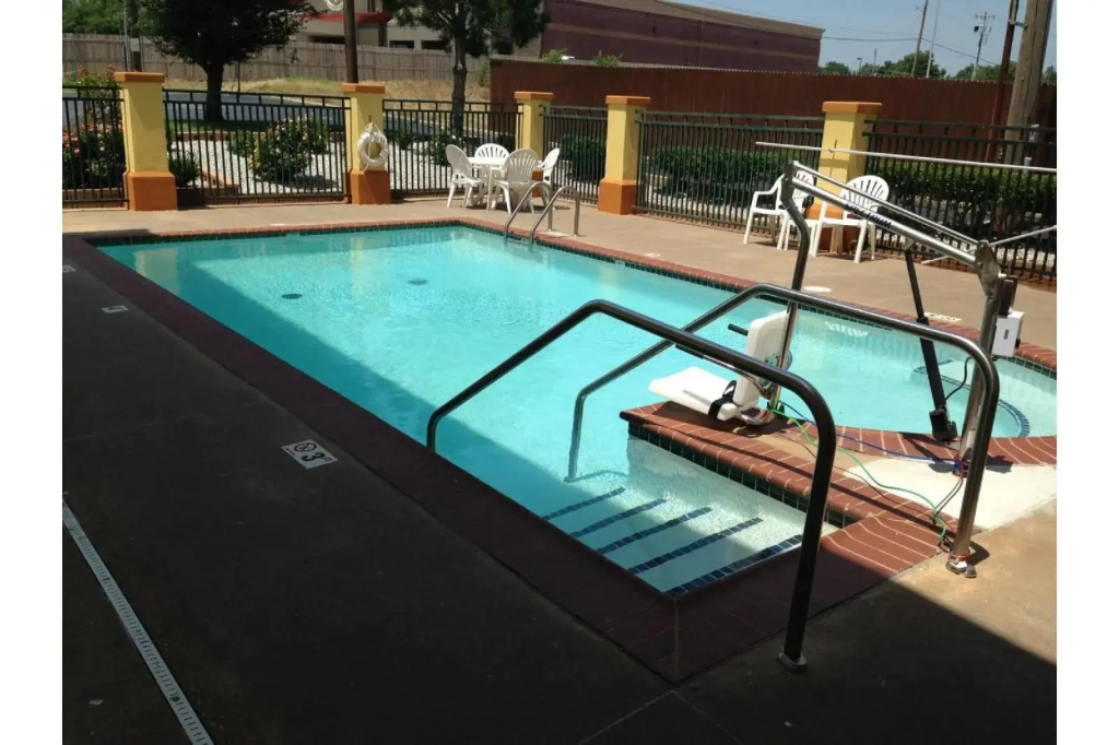 Country Inn & Suites by Radisson, Oklahoma City at Northwest Expressway, OK