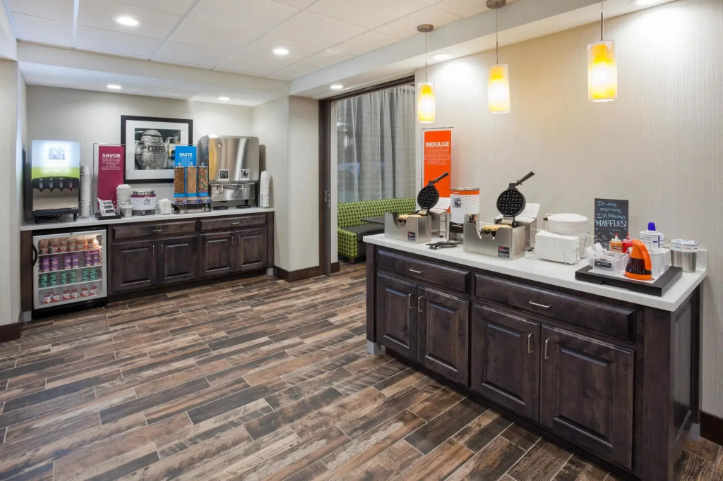 Hampton Inn & Suites Sioux City South, IA