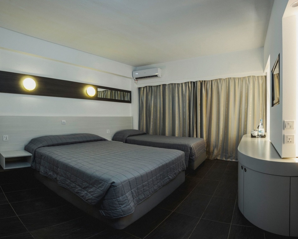 Sveltos Hotel