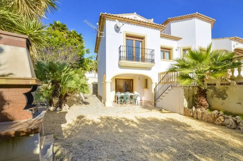 Villa - 7 Bedrooms with Pool and WiFi - 104969