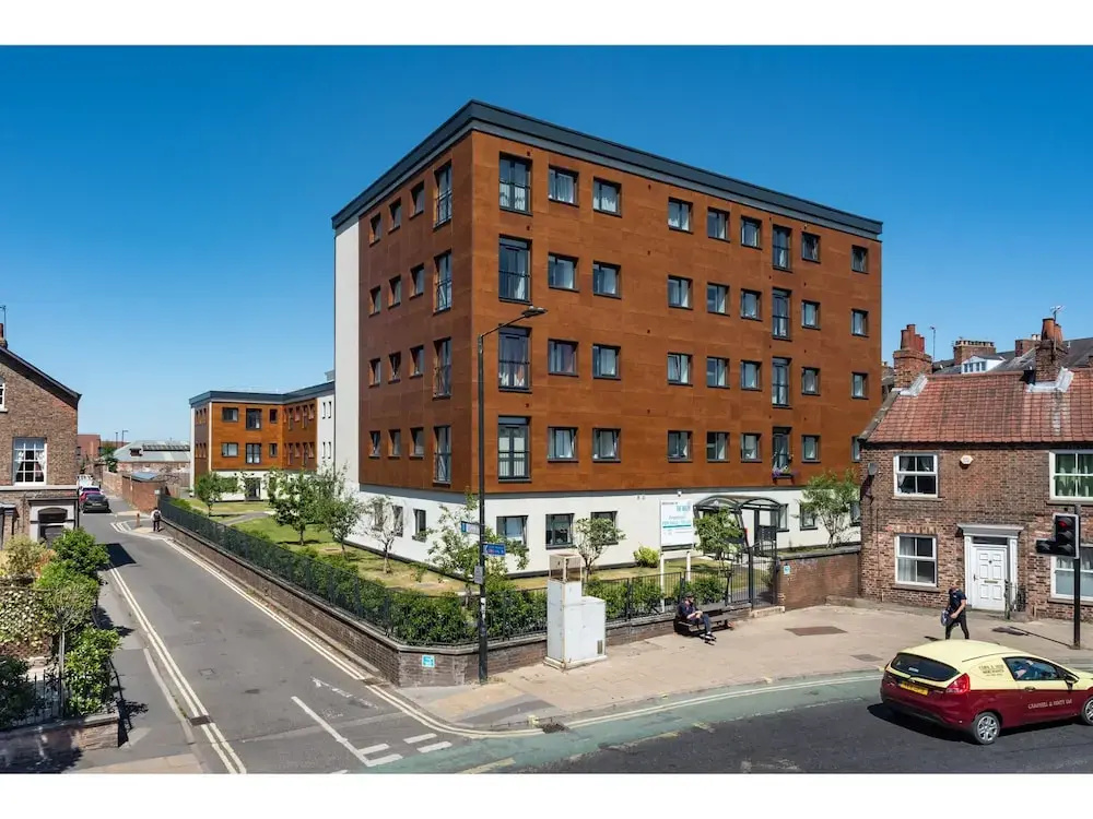 Charming Flat for 2 Near York's Main Attractions