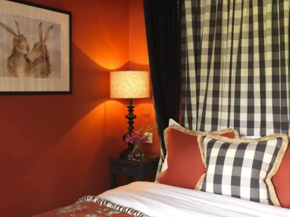 The Hare & Hounds Hotel