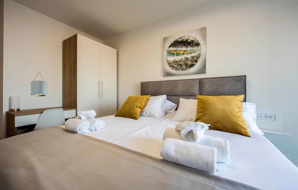 Amazing Home in Podstrana With 5 Bedrooms, Wifi and Outdoor Swimming Pool