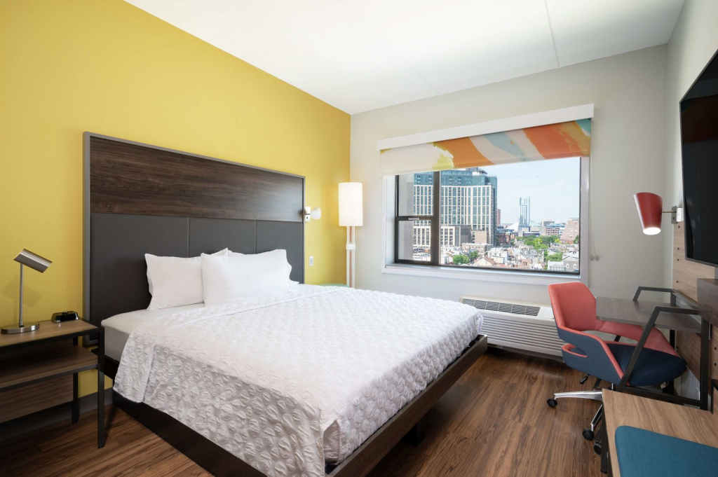 Tru By Hilton Baltimore Harbor East