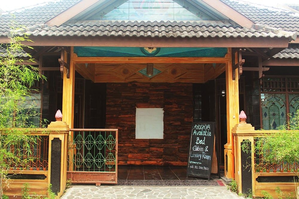 Ayodhya Garden Hostel Yogyakarta by HOM