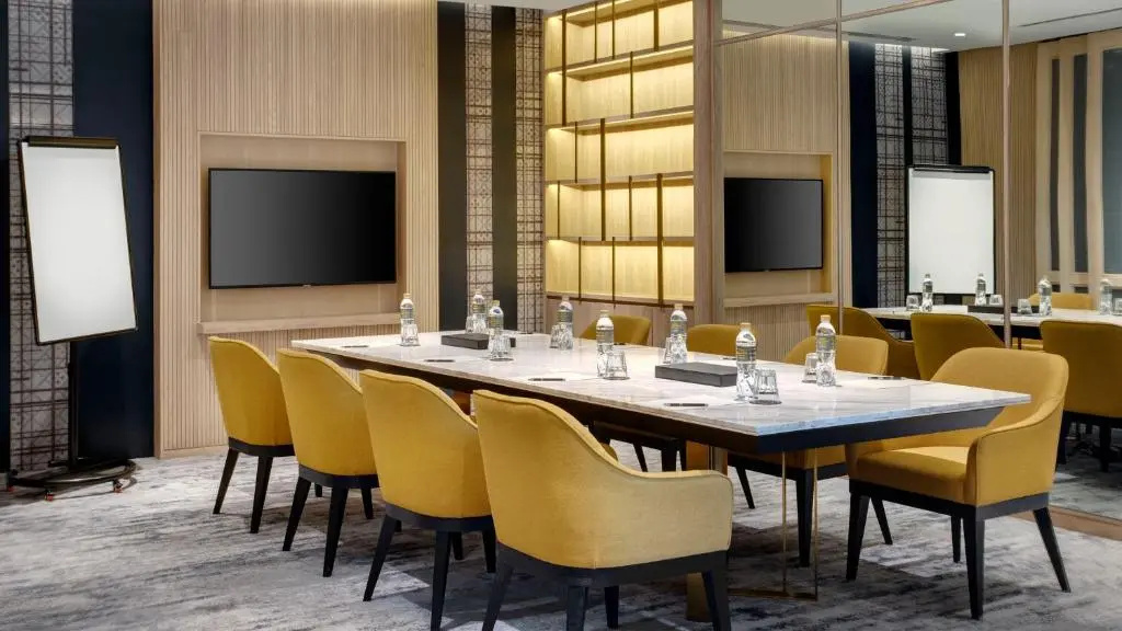 Staybridge Suites Bangkok Thonglor by IHG