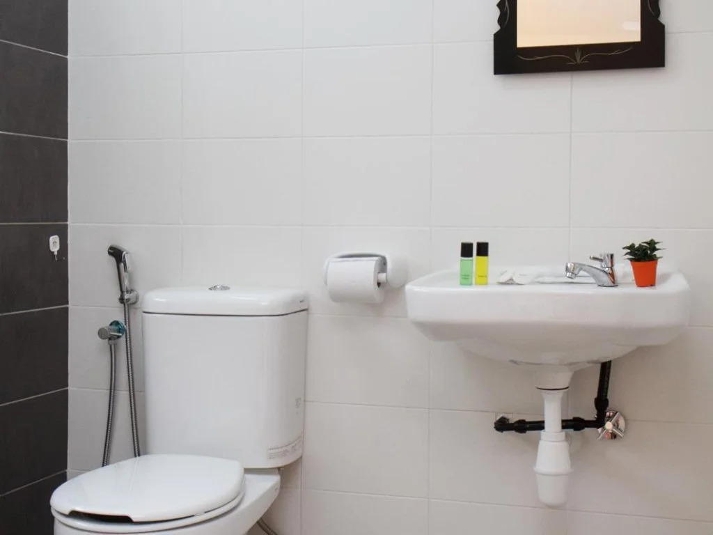 Mdm Tong Nilai Holiday Home