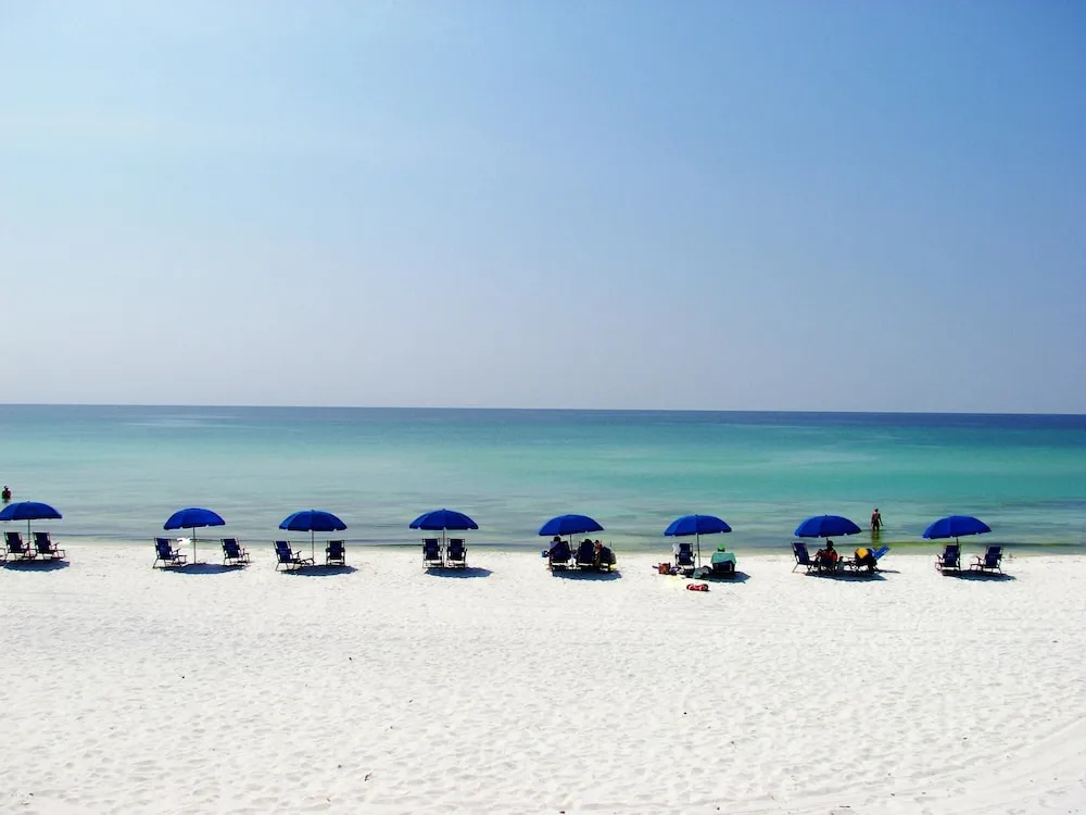 Leeward Key Condos by Crystal Waters