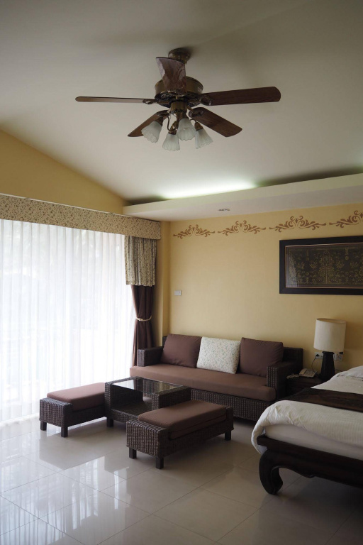 Villa Thongbura