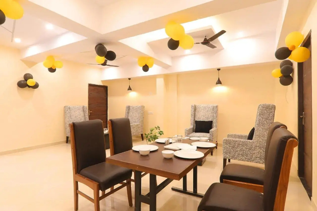FabHotel Blueark
