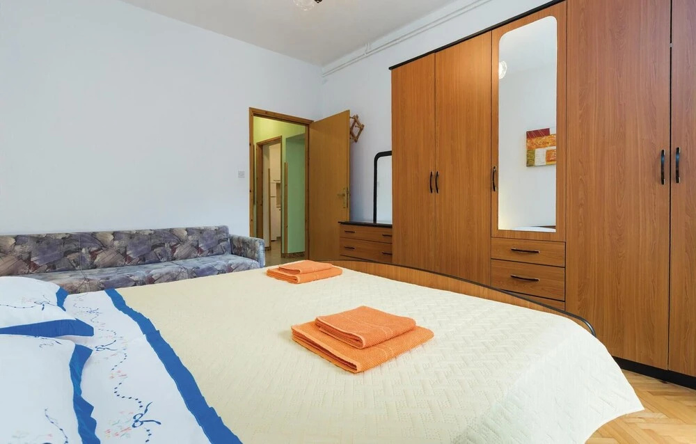 Awesome Home in Porec With Wifi and 2 Bedrooms