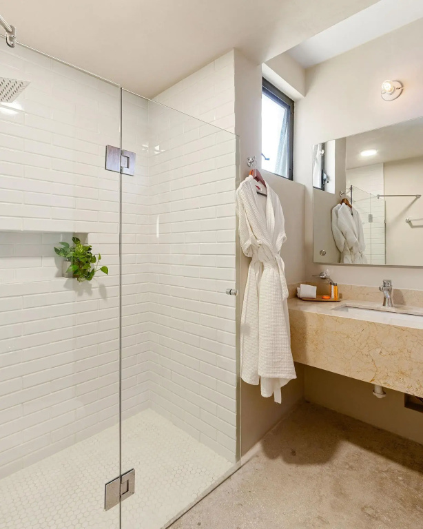 Ocean Boutique Condos