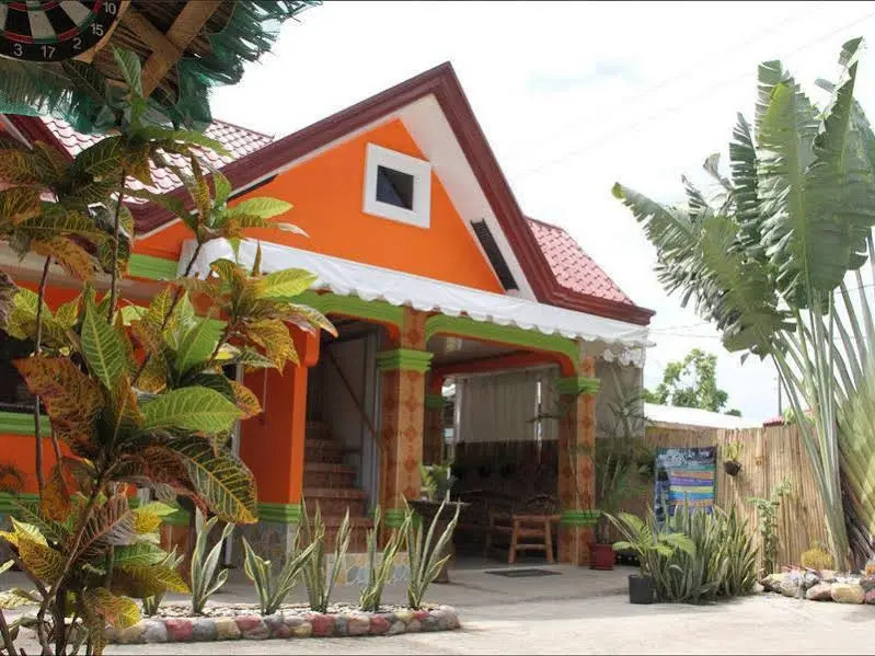Sunnybanks Guest House, Palawan