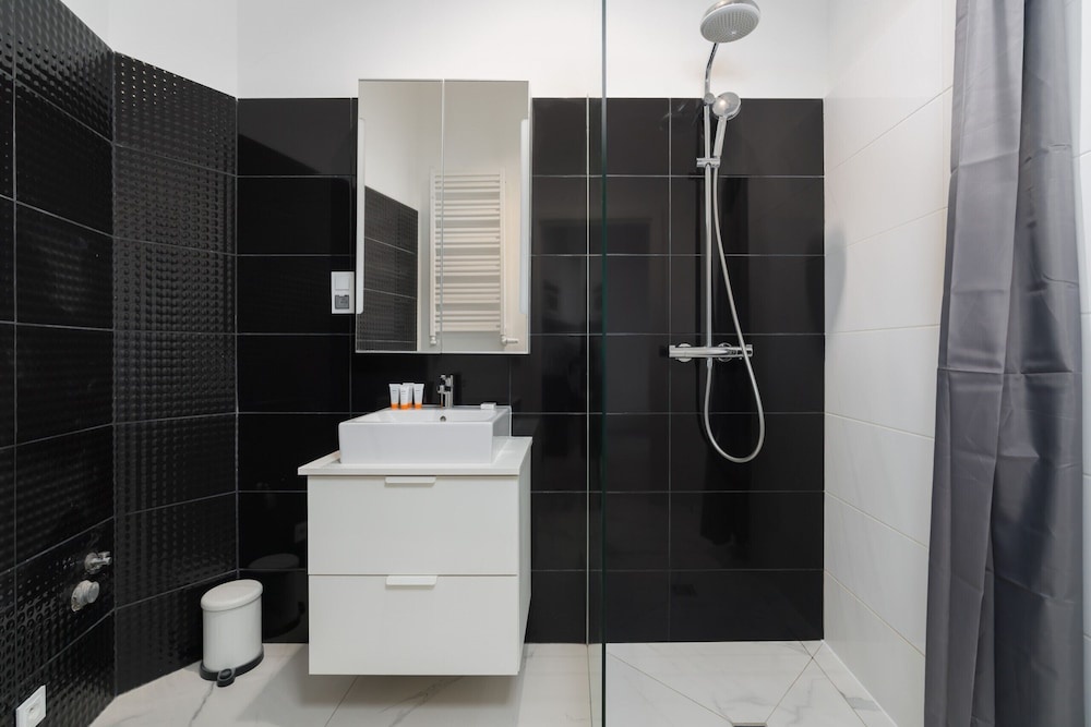Poznań Św. Wojciech Studio by Renters