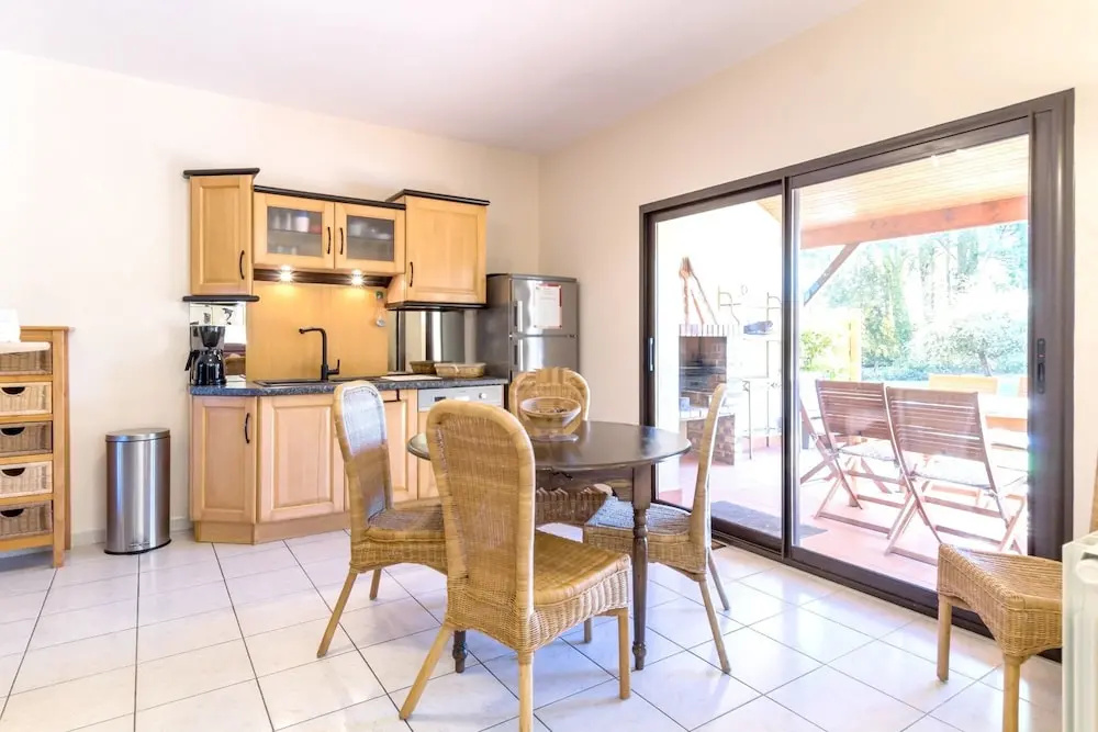 House With 5 Bedrooms in Le Val-saint-père, With Pool Access, Enclosed