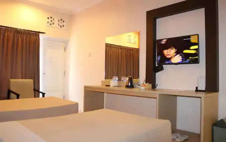 Tanjung Plaza Hotel