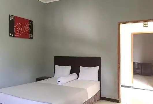 Kemang Place near Lippo Mall Kemang Mitra RedDoorz