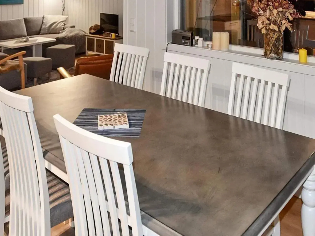 6 person holiday home in Lyngstad