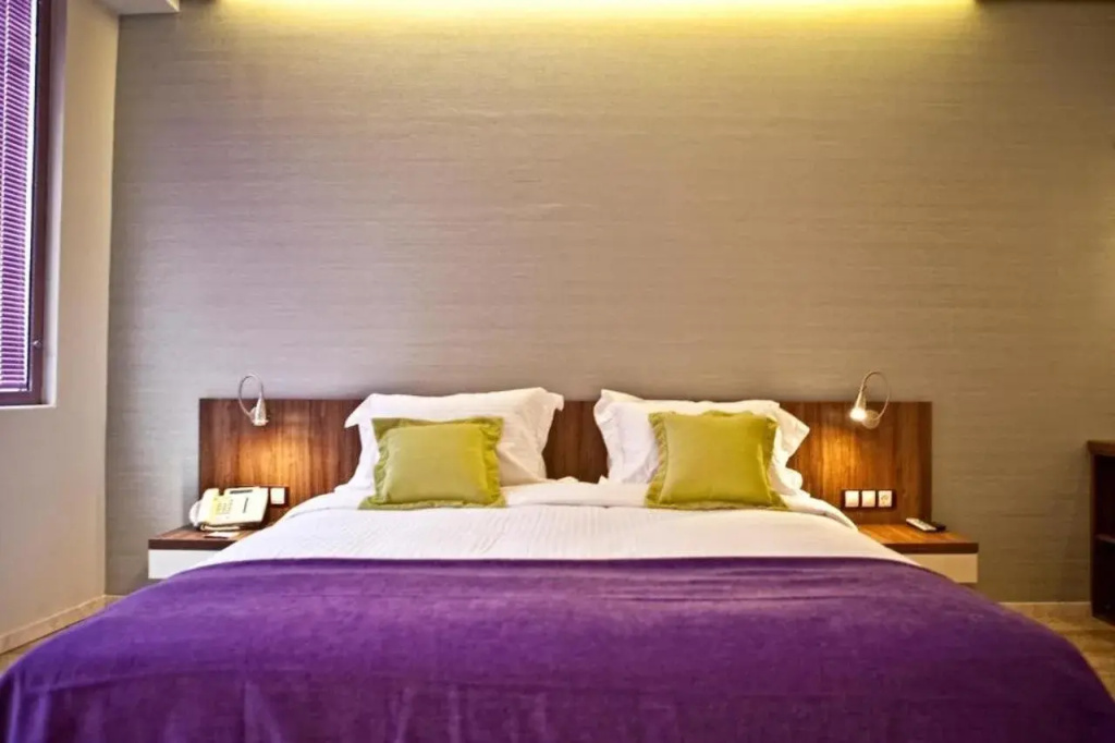 Novus City Hotel