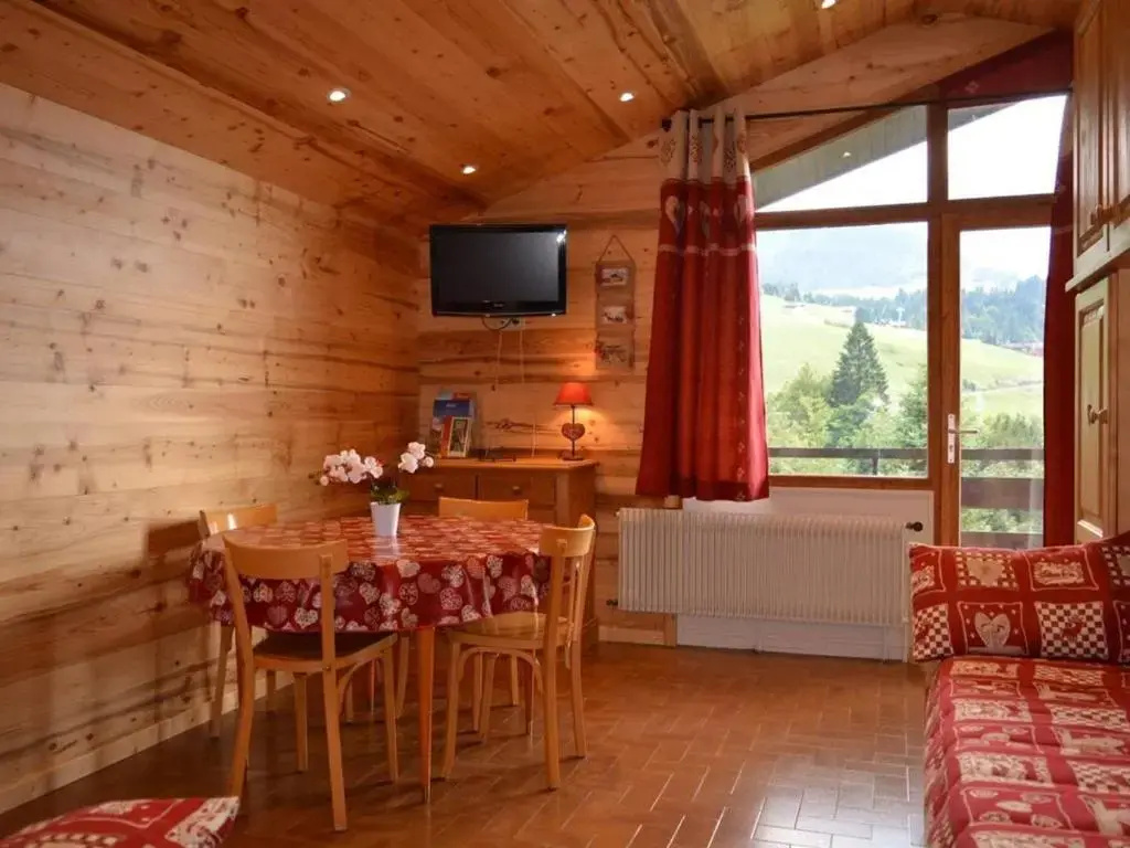 Appartement Le Grand-Bornand, 1 pièce, 5 personnes - FR-1-241-3