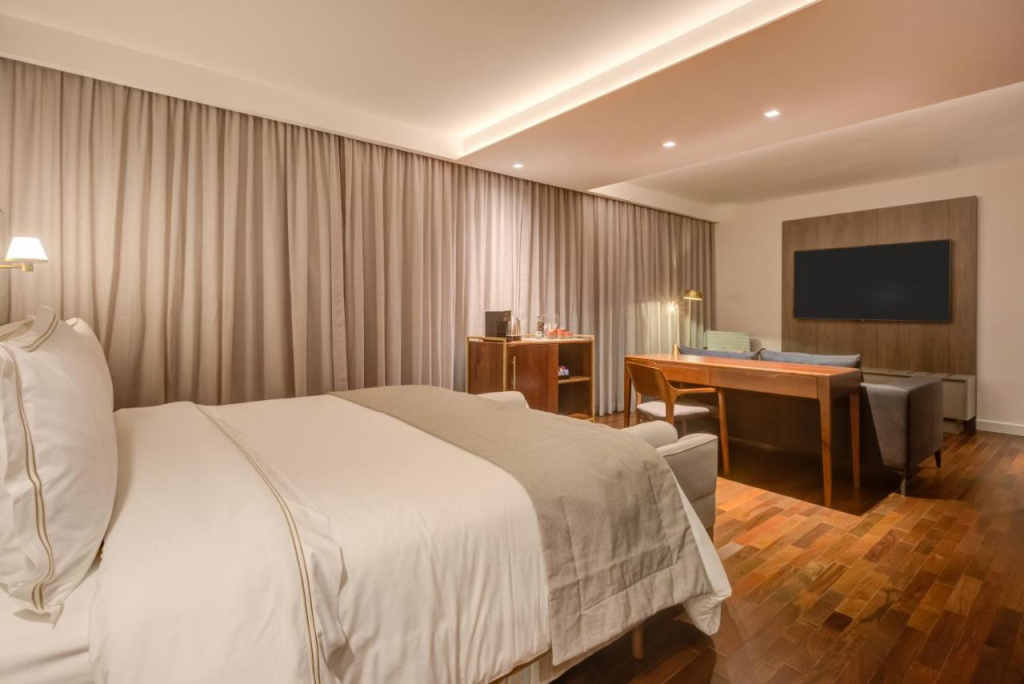 Qoya São Paulo Paulista, Curio Collection by Hilton