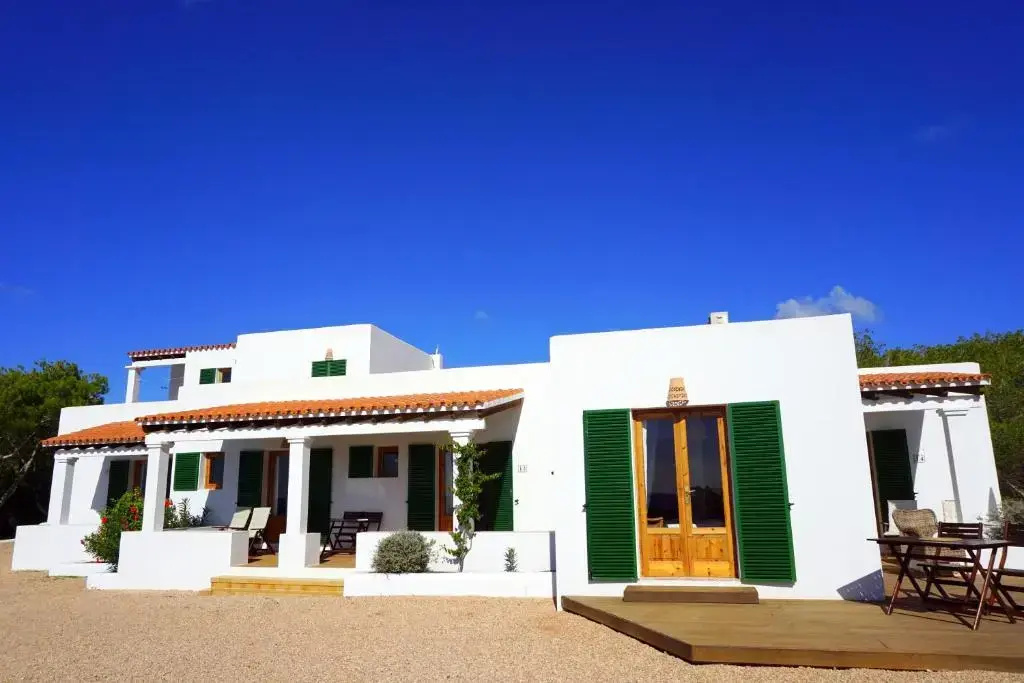 Voga Mari - Astbury Formentera