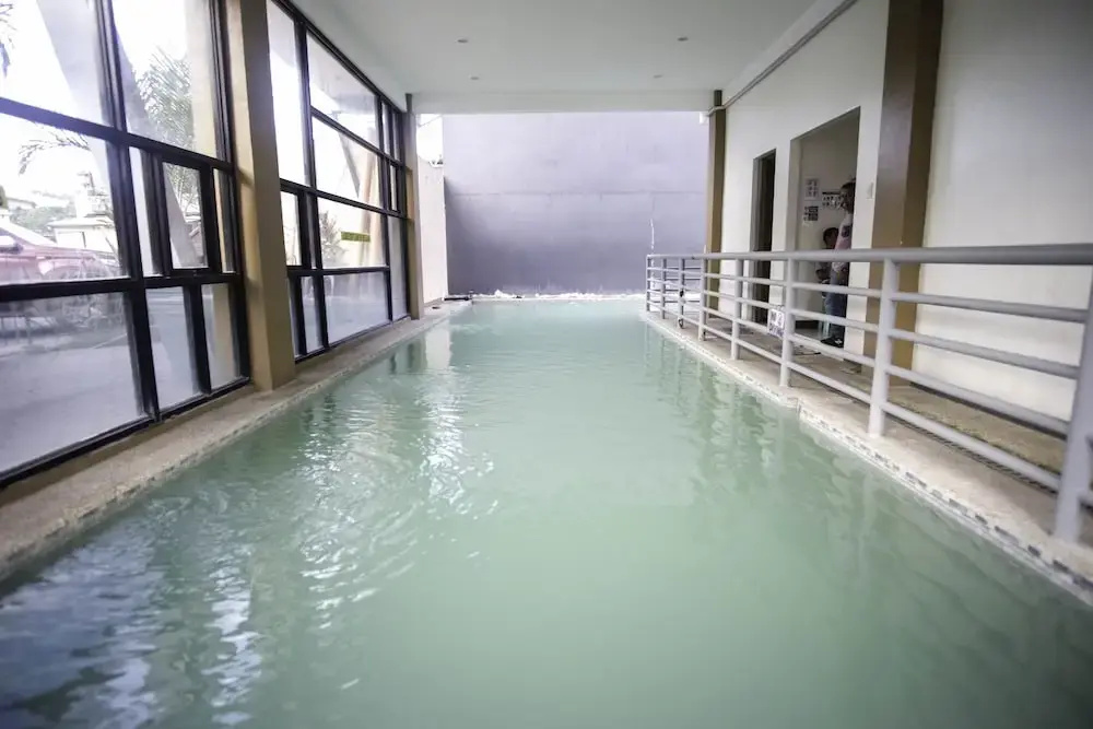 SR Hostel - Adults Only