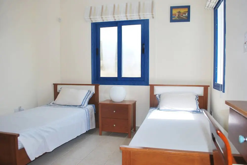 Sea Front Villa With Private HEATED Pool, Quiet area Paphos 322