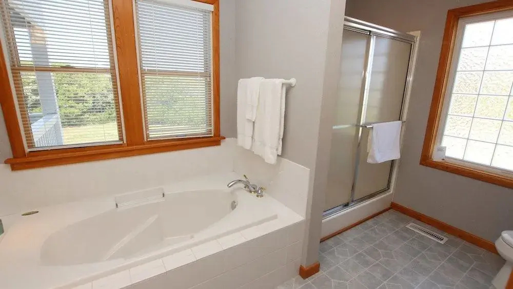 Sea Eagle - 4 Br Home