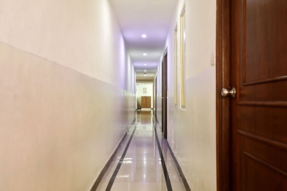 Oyo 872 West Park Hotel