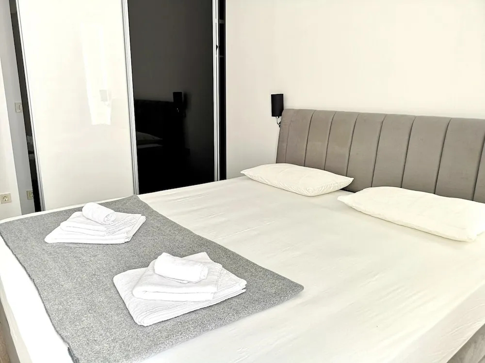 Apartment With 2 Bedrooms in Makarska, With Wonderful sea View, Furnished Terrace and Wifi
